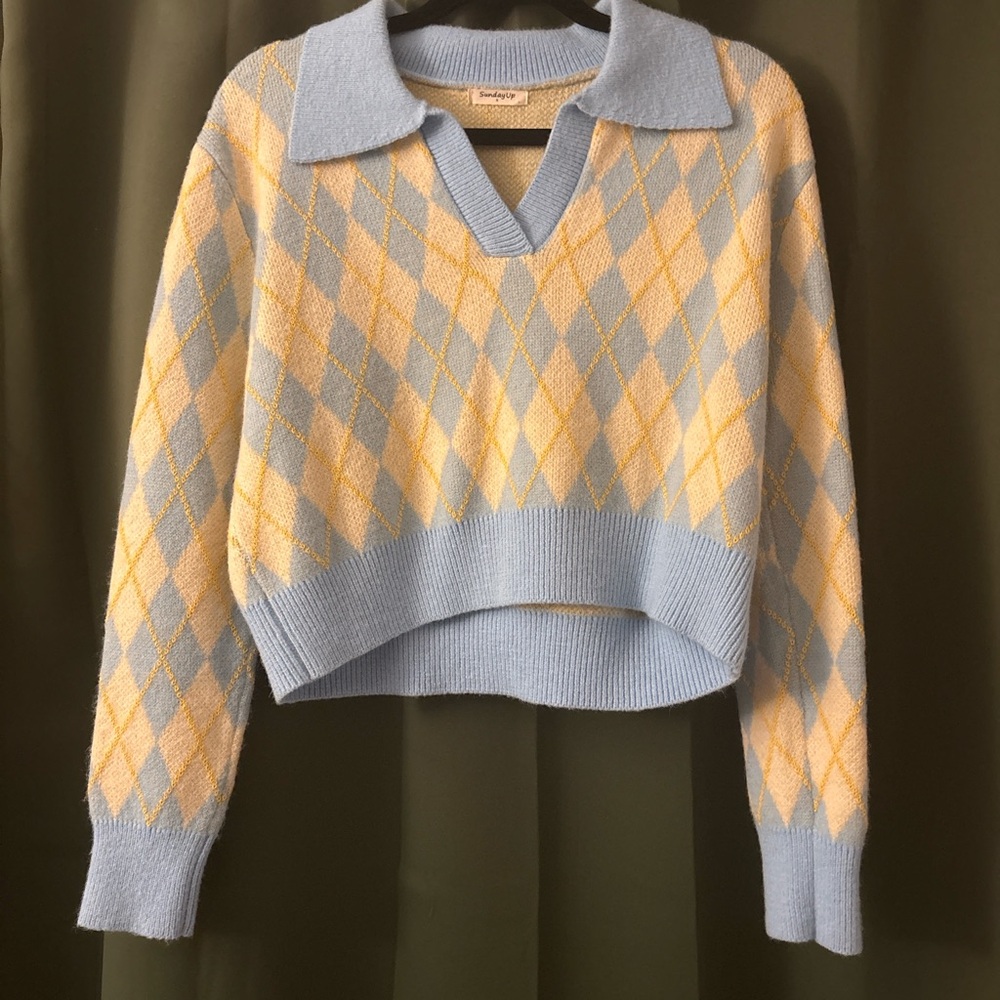 Sunday Pastel Argyle Collared V-Neck Sweater in Light Blue & Pale Yellow